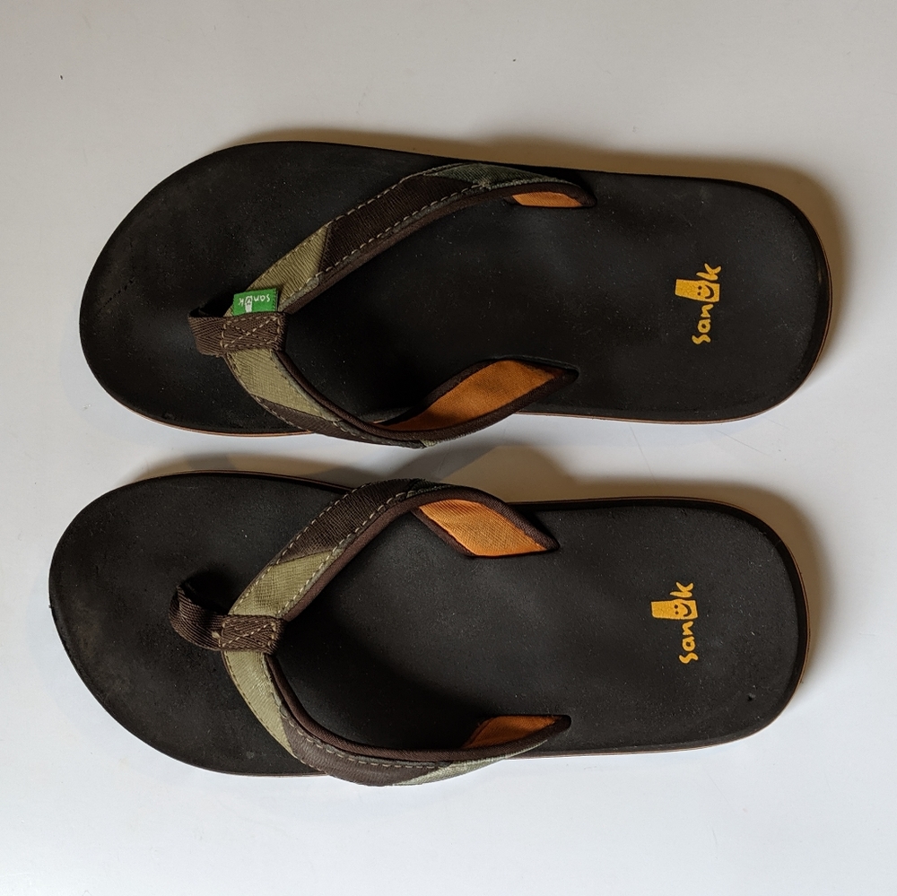 Sanuk Boys Size 3-4 Sandels Flip Flops